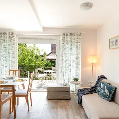 Oak Residents Apartment Siofok